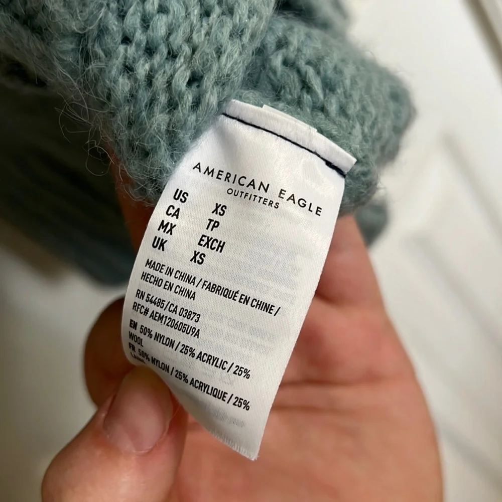 American Eagle Women’s  Soft Hooded Sweater Size X-Small Jegging Fit - Picture 5 of 6